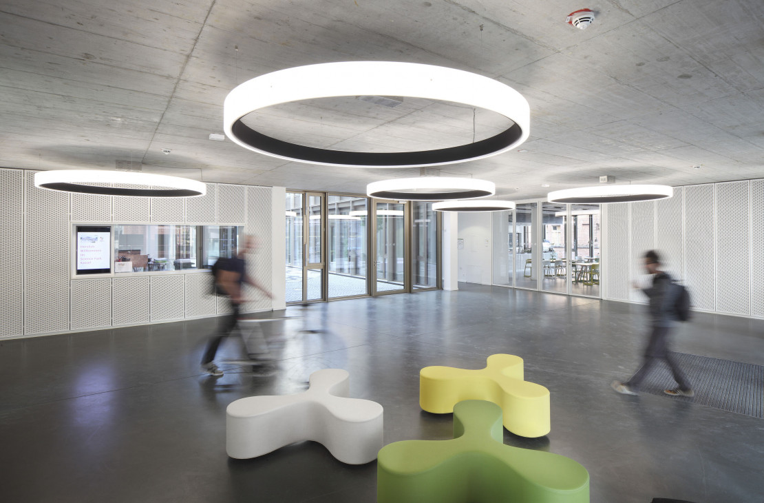 2015-foyer-scienceparkkassel-credits-eibesonnecken-3